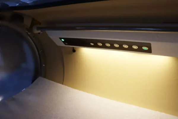 Lighting-Light-inside-of-Hard-Hyperbaric-Chamber-image