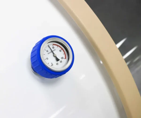 Pressure-Gauge-of-Hard-Hyperbaric-Chamber-image